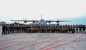Panglima TNI Agus Subiyanto Sambut Kedatangan Pesawat C-130 J Super Hercules