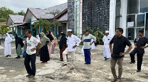Jamaah Calon Haji Aceh Barat Dilatih Kesehatan Jasmani