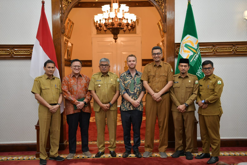 Terima Kunjungan dari Kedubes Inggris, Pj Gubernur: Aceh Terbuka untuk Investasi