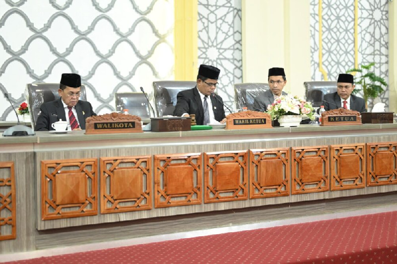 DPRK Gelar Paripurna Penyampaian Rekomendasi LKPJ Wali Kota Banda Aceh Tahun 2023