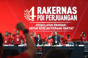 Rakernas PDIP Tanpa Undang Jokowi-Ma'ruf