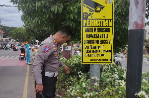 Ditlantas Polda Aceh Pasang Papan Rambu Peringatan ETLE di Sejumlah Traffic Light