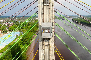 Pertama di Indonesia, Lift Jembatan TASL Siak Setinggi 73 Meter Raih Rekor MURI