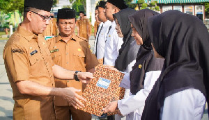 Pemko Banda Aceh Serahkan SK PPPK 105 Guru dan 201 Nakes