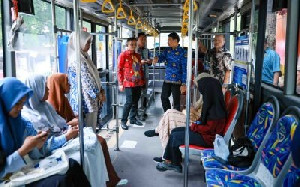 Dishub Kota Samarinda Pelajari Layanan Angkutan Massal Perkotaan ke Dishub Aceh