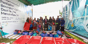 Program B2SA, Dinas Pangan Aceh Singkil Salurkan Bibit dan Alat Pertanian
