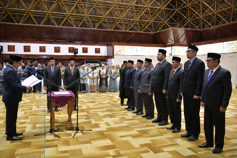 Pj Sekda Aceh Resmi Lantik Tujuh Pejabat Eselon II