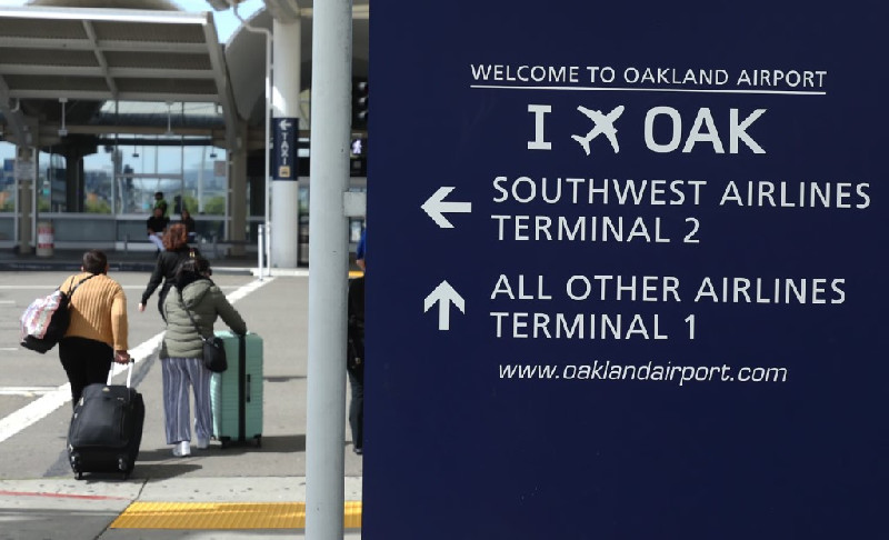 Di Tengah Tuntutan Merek Dagang, Pejabat Setujui Modifikasi Nama Bandara Oakland