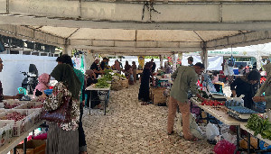Masyarakat Antusias Belanja di Pasar Tani Edisi Meugang Idul Adha 2024