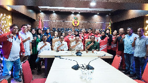 Persiapan PON XXI, Abu Razak Lepas Atlet KONI Aceh Training Camp ke Rusia