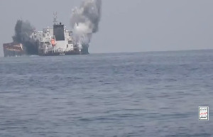 Houthi Klaim Serang Kapal yang Berlabuh di Israel