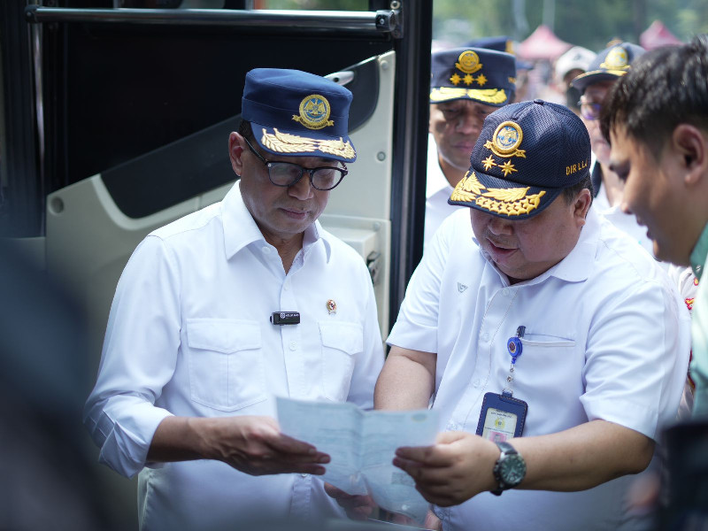 Sidak Bus Pariwisata, Menhub Tindak Tegas Bus yang Lakukan Pelanggaran