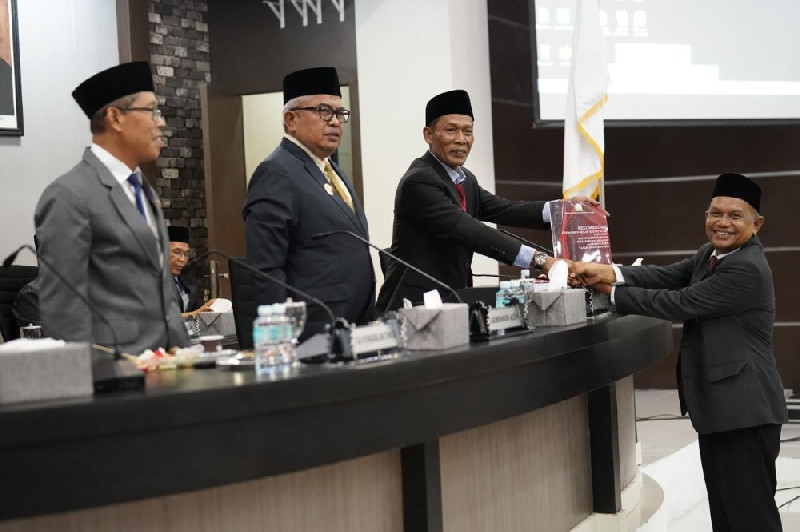 DPR Aceh Sampaikan Rekomendasi Terhadap LKPJ Gubernur Tahun 2023