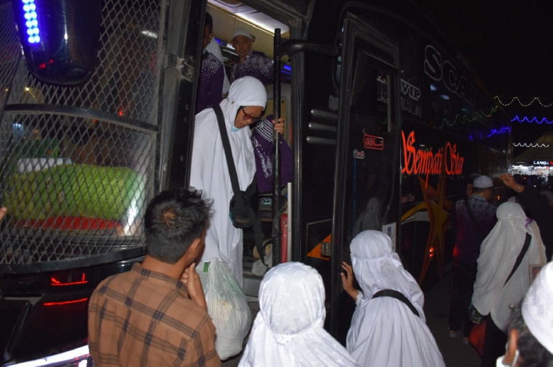 Pemko Bersama Forkopimda Langsa Sambut Kepulangan 162 Jemaah Haji