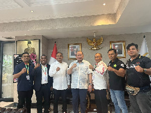 Abu Razak Bertemu Ketua DPD RI La Nyalla, Bahas Persiapan PON XXI