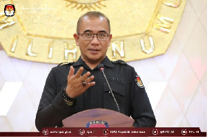 Gaji Hasyim Asy'ari Sebelum Pencopotan dari Kursi Ketua KPU