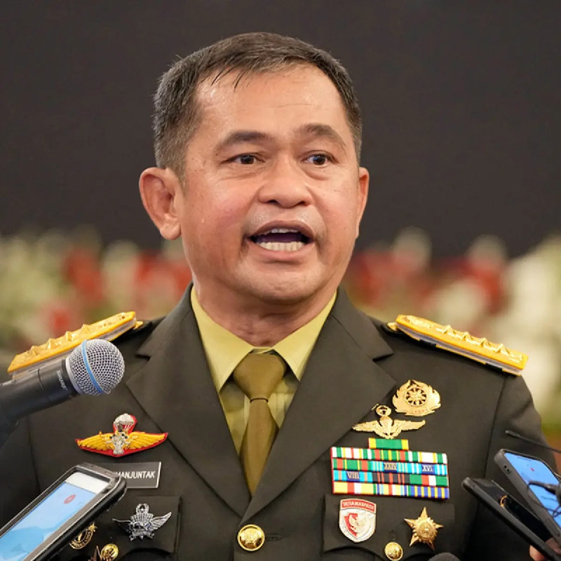 Tarian Diplomatik TNI: Merengkuh ASEAN, Merangkul China dan AS