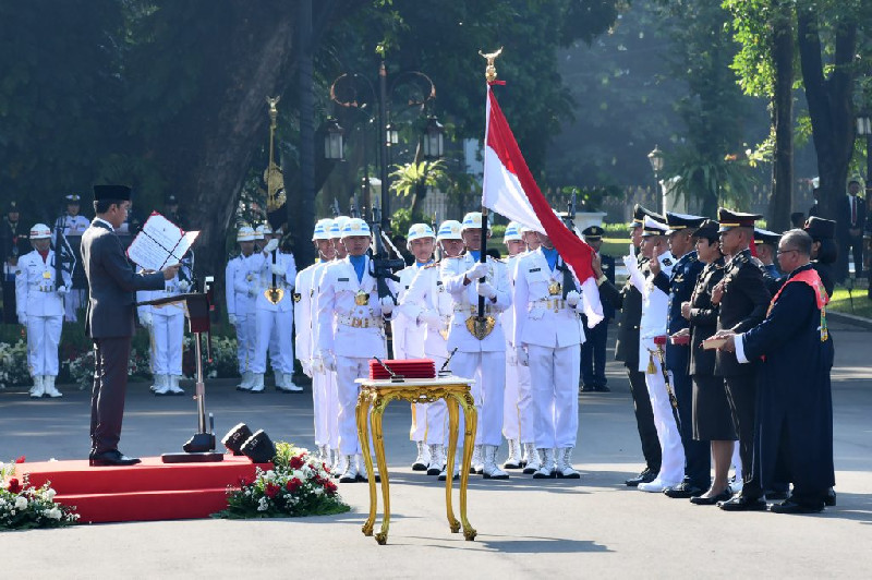 Lantik 906 Perwira TNI-Polri, Ini Pesan Presiden Jokowi