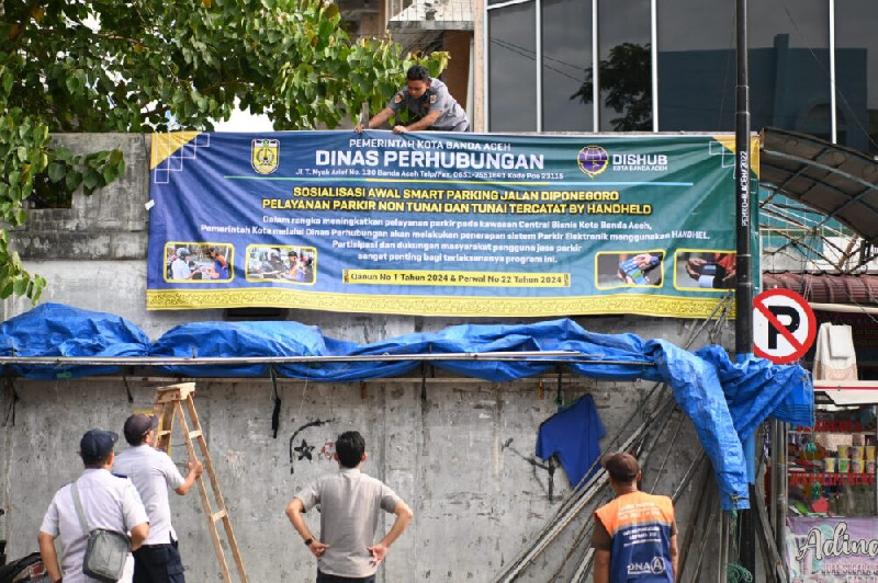 Dishub Banda Aceh Sosialisasi Penerapan Sistem Parkir Handheld di Jalan Diponegoro