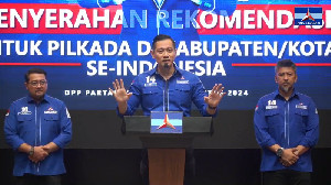 Demokrat Serahkan SK Dukungan kepada Kandidat Pilkada 2024