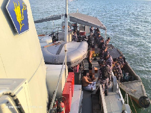 TNI AL Berhasil Bekuk Terduga Komplotan Perompak di Selat Malaka