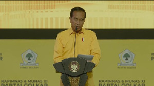 Jokowi Soroti Keberagaman Asal Ketua Umum Golkar