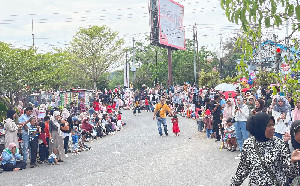 Ribuan Warga Banda Aceh Antusias Saksikan Pawai Budaya HUT RI