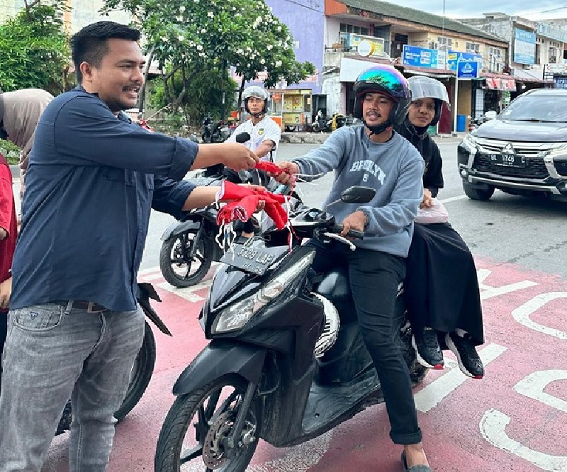 Sambut HUT Ke-79 Kemerdekaan, PUSDA Bagikan Ratusan Bendera dan Gelar Bakti Sosial