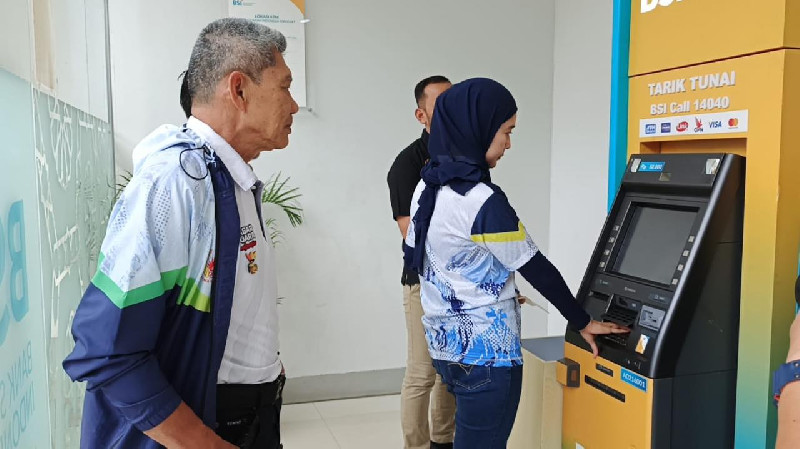 Kontingen Jawa Barat Kagum dengan Pelayanan Prima dari Petugas BSI Aceh