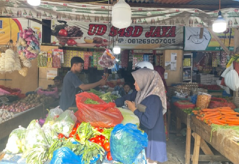 Musim Maulid, Harga Sembako Stabil di Pasar Rukoh Darussalam