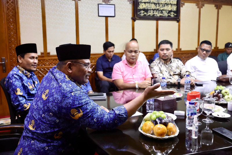 Pj Gubernur Safrizal Terima Kunjungan Tim Findco Investor Berhard Malaysia