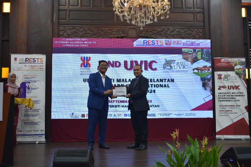 Dekan FKH USK Jadi Keynote Speaker Konferensi Internasional Veterinary di UMK Malaysia