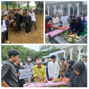 Program Sedekah Jumat, RPA Bagikan 180 Kg Semangka di Masjid USK