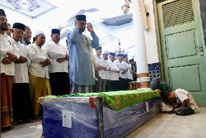 Ribuan Warga Aceh Shalatkan Jenazah Ulama Besar Tu Sop di Mesjid Raya Baiturrahman