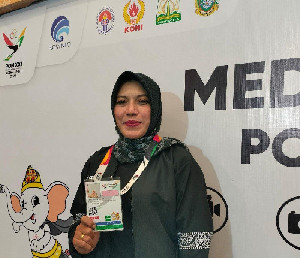 Heni Ekawati, Penerjemah Isyarat Bagi Kaum Tunarungu di PON XXI Aceh-Sumut 2024