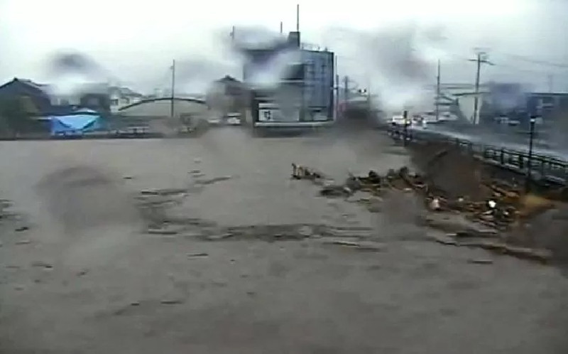 Jepang Evakuasi Puluhan Ribu Warga Ishikawa Akibat Banjir dan Tanah Longsor