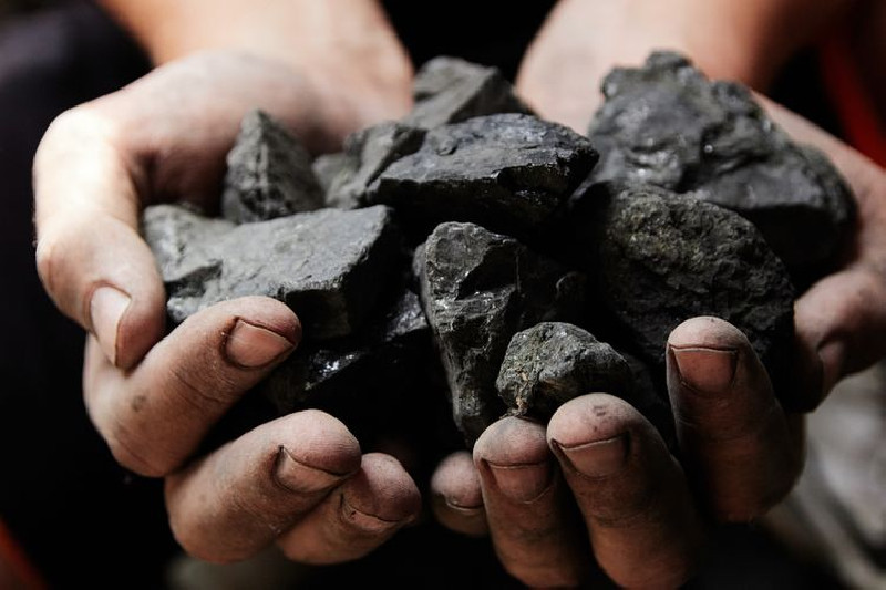 Menteri ESDM Tetapkan Harga Batubara dan Mineral Logam Acuan September 2024