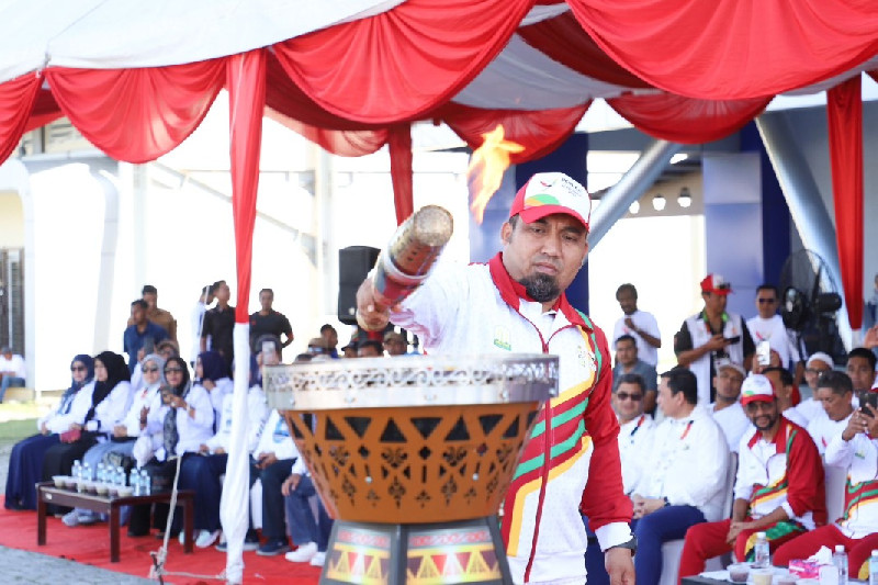 Kirab Obor Api PON Dilepas Pj Bupati Iswanto Menuju Banda Aceh