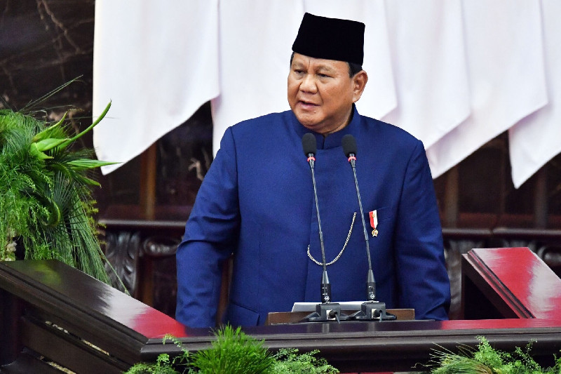 Menguji Klam Kedekatan 02 dengan Presiden