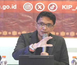 KIP Aceh Tegaskan Desain APK Pilgub Sesuai Prosedur dan Persetujuan LO Paslon