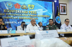 Petugas Gabungan Gagalkan Penyelundupan Narkotika Jaringan Internasional