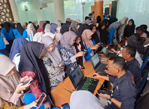 Kolaborasi Disdukcapil dan DRKA, 472 Mahasiswa UIN Ar-Raniry Berhasil Aktivasi IKD