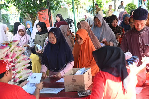 Warga Gampong Bieng Bak Jok: Pasar Murah, Angin Segar di Perekonomian Sulit