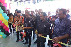 Resmikan Kutaradja Fried Chicken, Pj Walikota: Kita Dorong Pertumbuhan UMKM Lokal