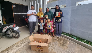 Rumoh Pangan Aceh Salurkan Hasil Food Rescue ke Warga Desa Alue Naga