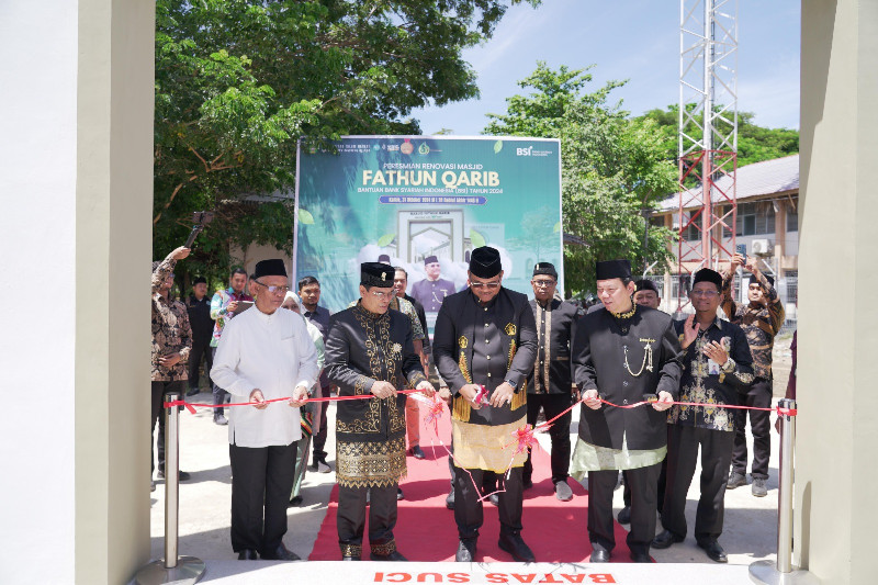 Pj Gubernur Aceh Apresiasi BSI atas Renovasi Masjid Fathun Qarib UIN Ar-Raniry