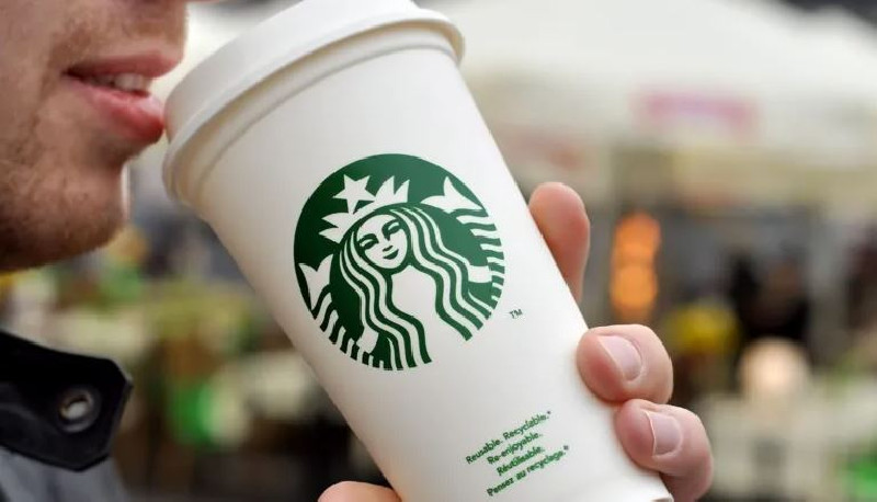 Penjualan Terus Turun, Bos Baru Starbucks akan Rombak Menu