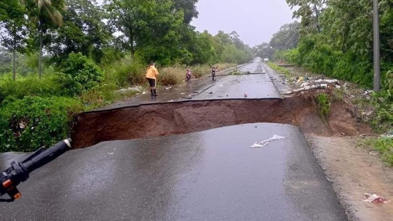 Badai Tropis Sara Hampir Hantam Belize Setelah Mengguyur Honduras