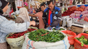 Harga Bahan Pokok di Banda Aceh Naik, Masyarakat Tetap Beli Meski Mahal