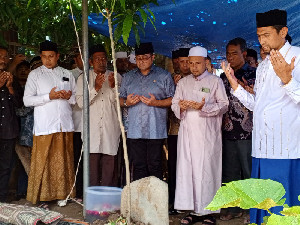 Menteri Ekraf Teuku Riefky Harsya Ziarah ke Makam Abu Lamkawe